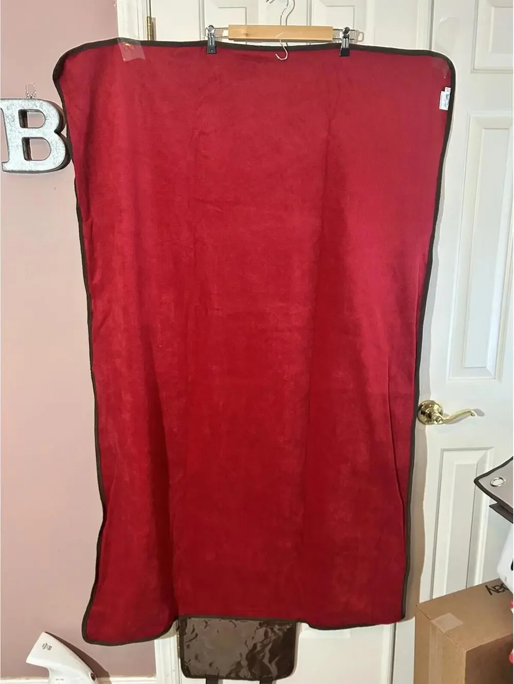 Thirty One About Town Blanket in Windsor Bouquet Print Carrying Handle Folding